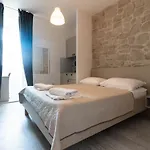 Pensjonat Studio Apartments - Pula City Center 3*