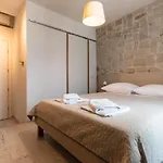 Studio Apartments - Pula City Center 3*