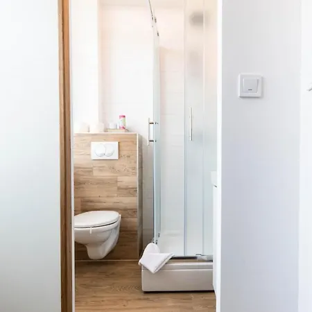 L&B City Center Studios Apartments