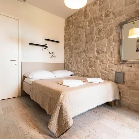 L&B City Center Studios Apartments Pula