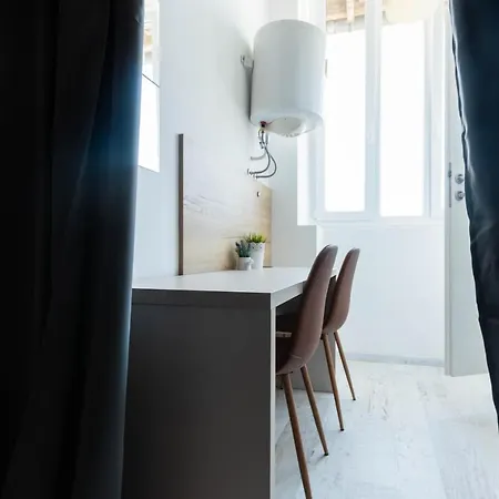L&B City Center Studios Apartments