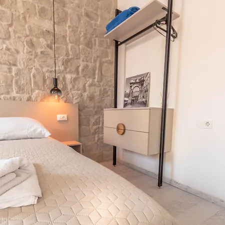 Center Affittacamere Pola