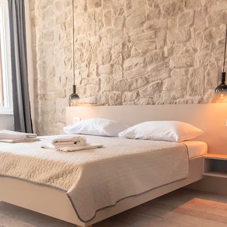 Studio Apartments - Pula City Center