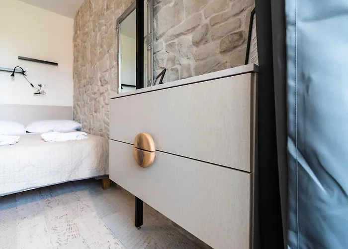 Guest house Center Studios Apartments Pula 3*