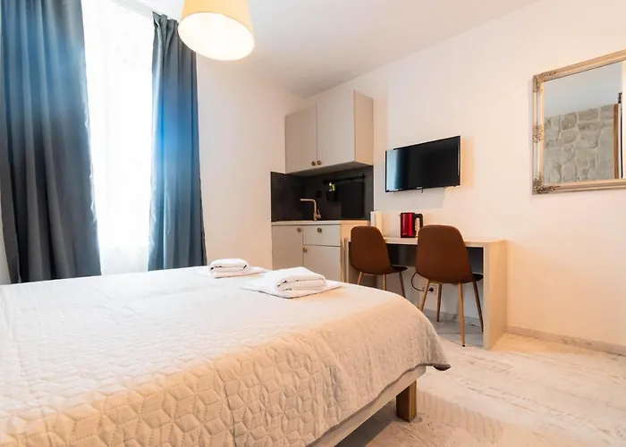 Guest house Center Studios Apartments Pula