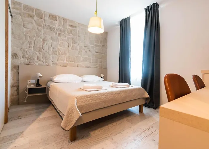 Center Studios Apartments Pula 3*