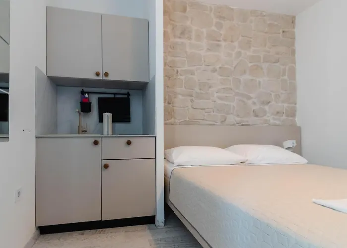 Center Studios Apartments Pula 3* Pula