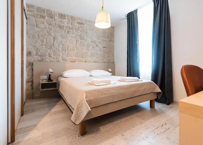 Center Studios Apartments Pula 3* Pula