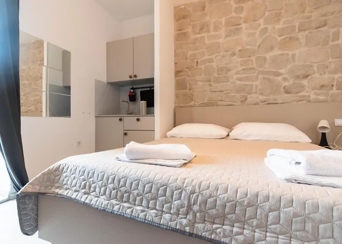 Center Studios Apartments Pula