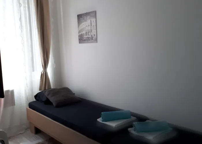 Center Studios Apartments Pula