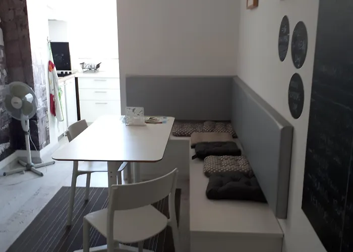 Center Studios Apartments Pula 3*