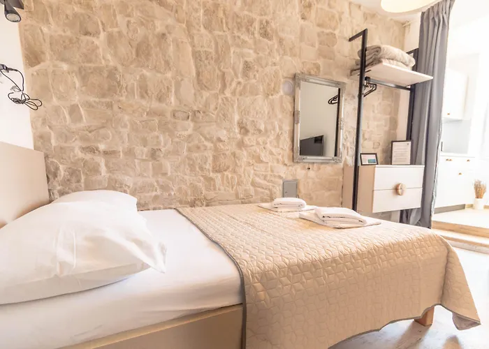 Center Studios Apartments Pula Guest house Pula