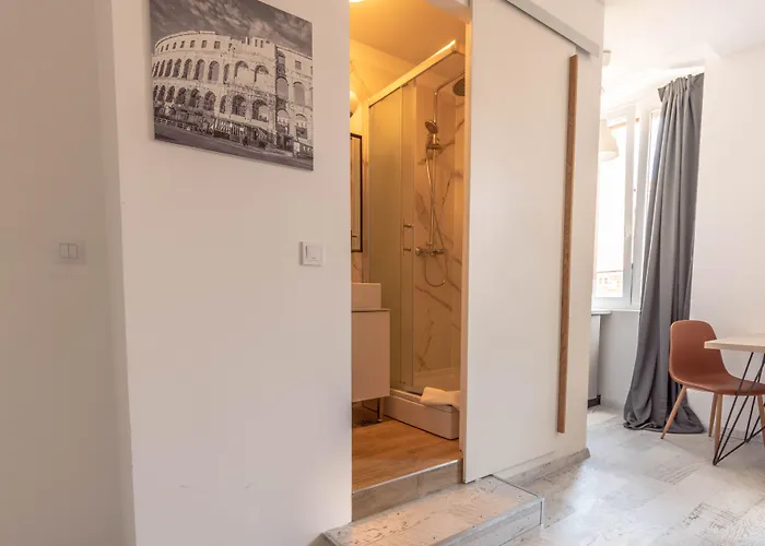 Center Studios Apartments Pula 3* Pula