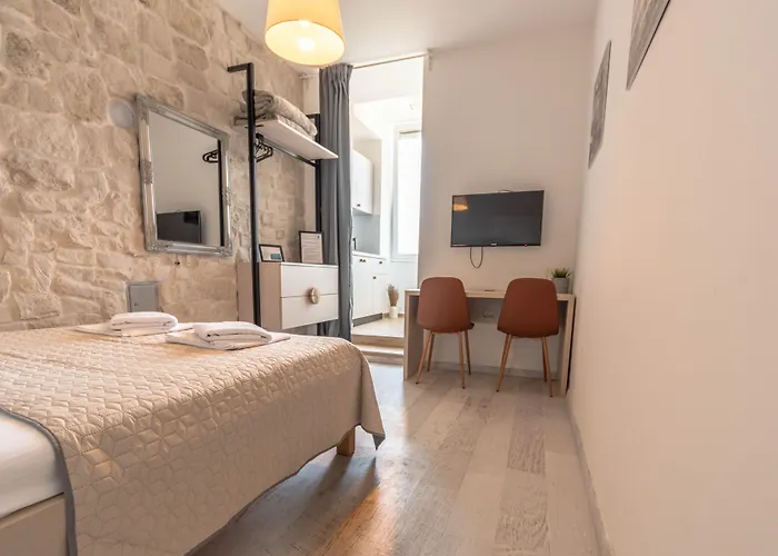 Center Studios Apartments Pula Guest house 3*