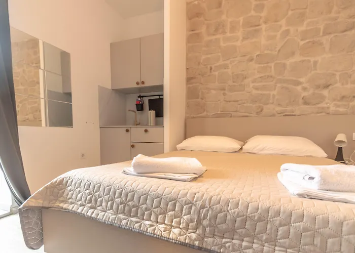 Center Studios Apartments Pula 3*