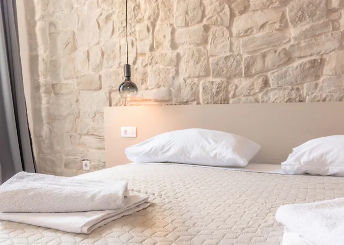 Guest house Center Studios Apartments Pula